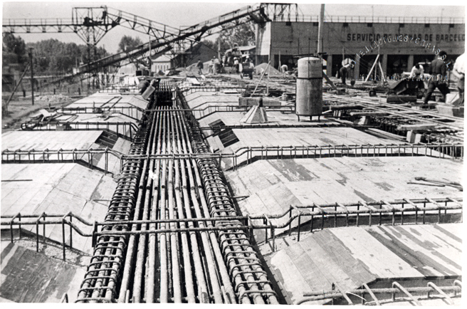 Detalle del puente en construccin