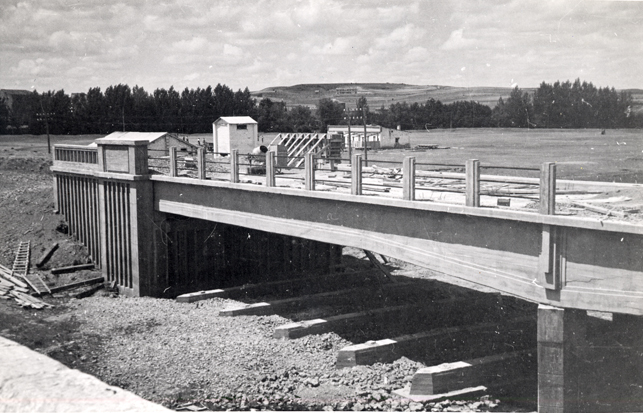 Puente en construccin