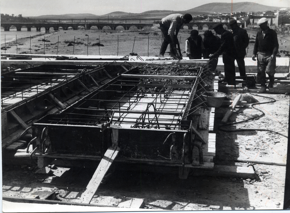 Detalle del puente en construccin