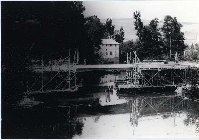 Vista del puente en construccin