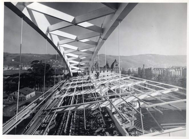 Detalledel estadio en construccin