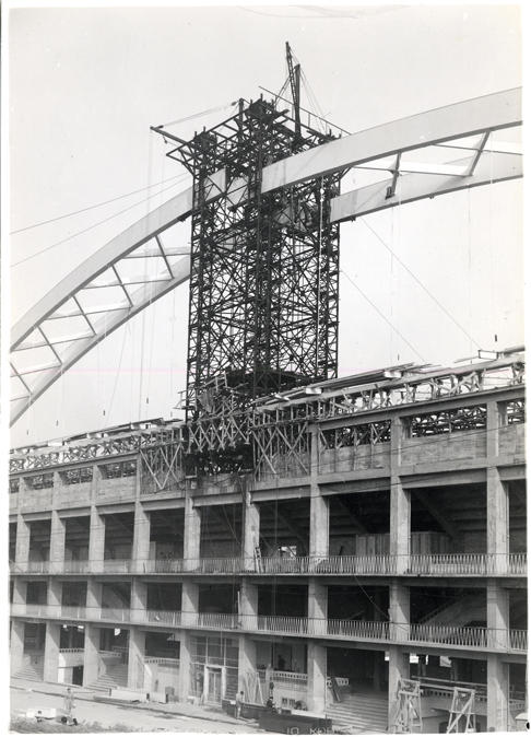 Vista exterior del estadio en construccin