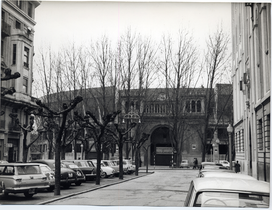 Vista exterior de la plaza