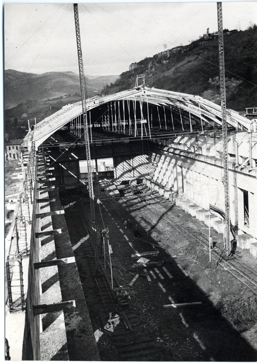 Vista interior de la factora en construccin