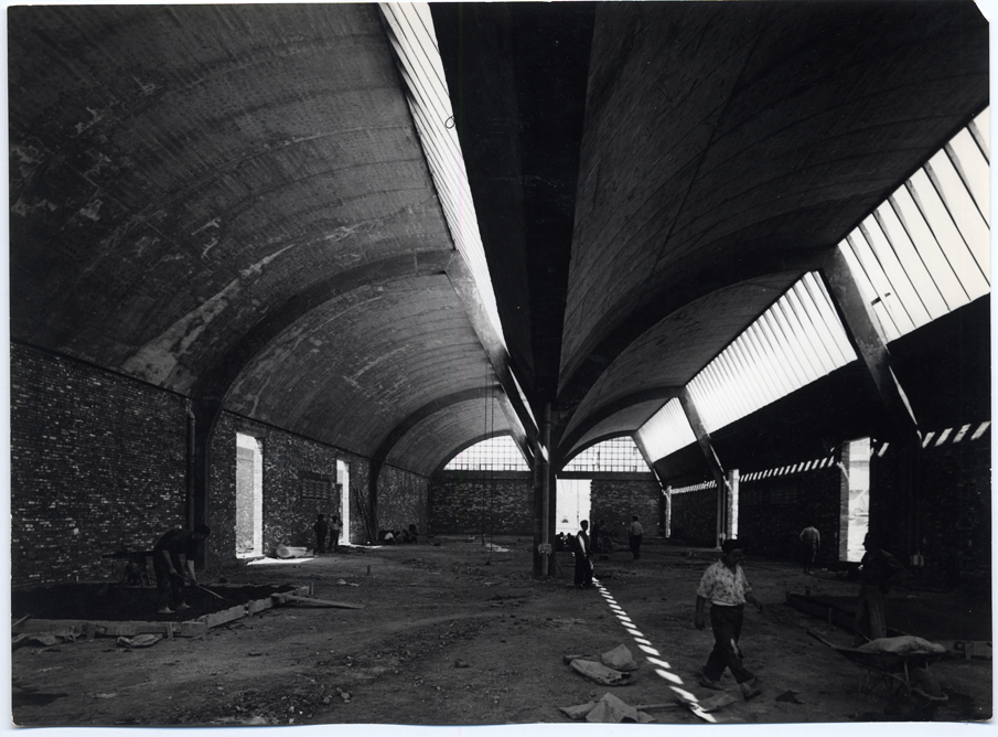 Vista del interior de la escuela en construccin