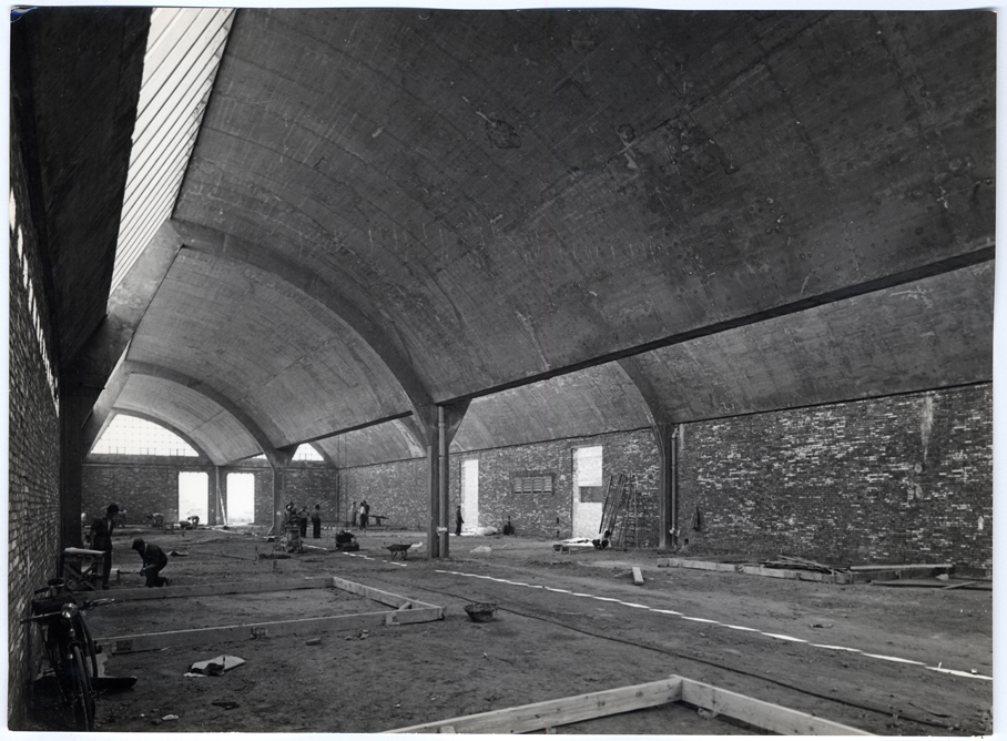 Vista del interior de la escuela en construccin