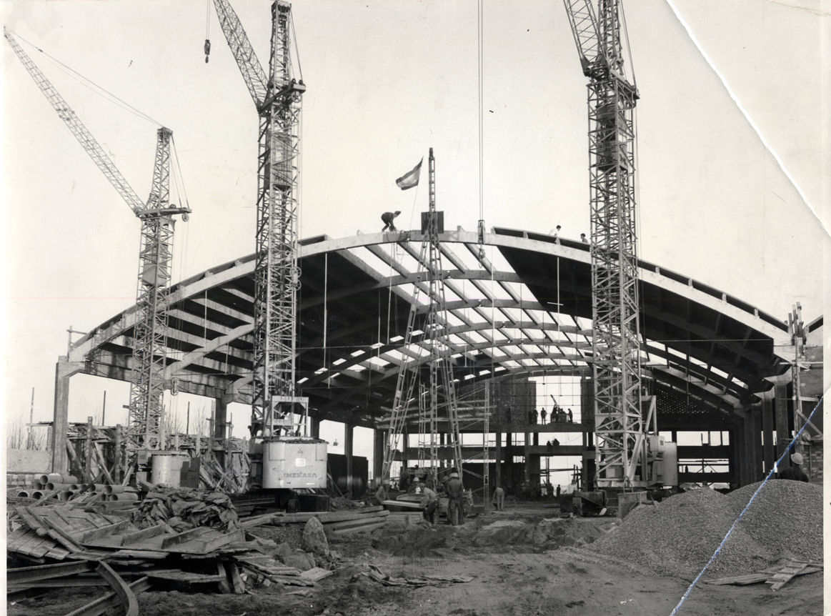 Vista del edificio en construccin