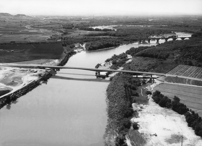 Vista area del puente