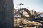 Detalle del puente en construccin