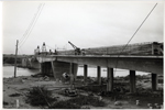 Vista del puente en construccin