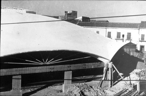 [Mercado de Algeciras. Cubierta exterior] 